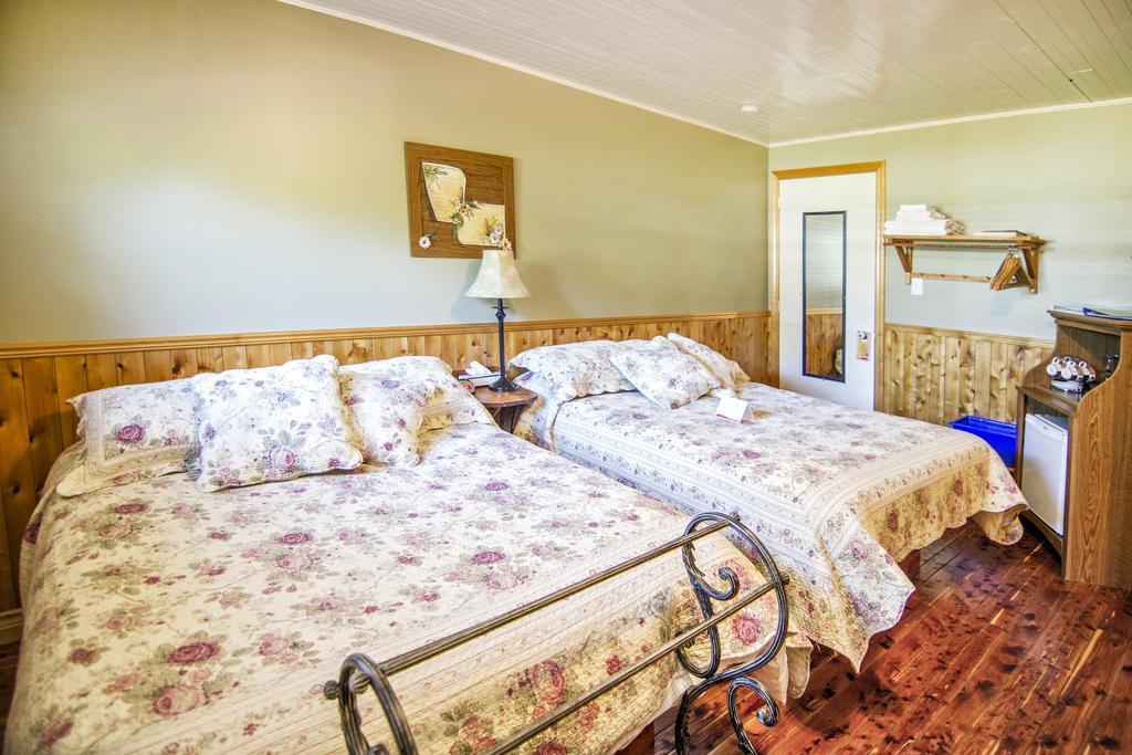 Auberge Au Soleil Levant Piopolis 외부 사진